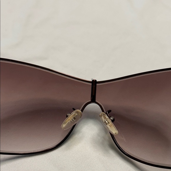 Oscar de la Renta Dark Brown Sunglasses - Picture 4 of 6